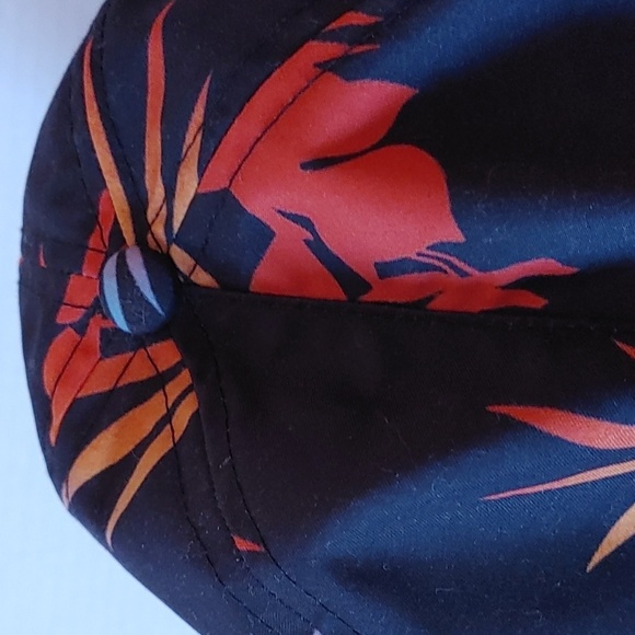 🥳Host Pick🥳COLOURFUL BILLABONG BASEBALL CAP - Picture 5 of 9